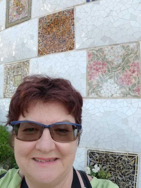 Deb in Park Güell